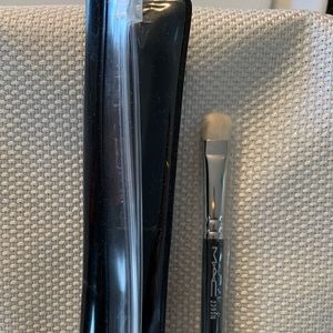5/$40 MAC Eyeshadow Brush